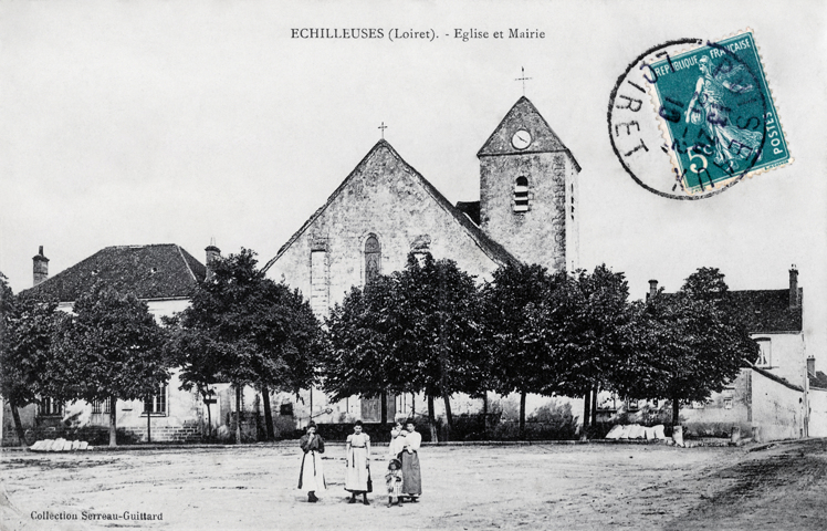 Place de l'église. Carte postée en 1910